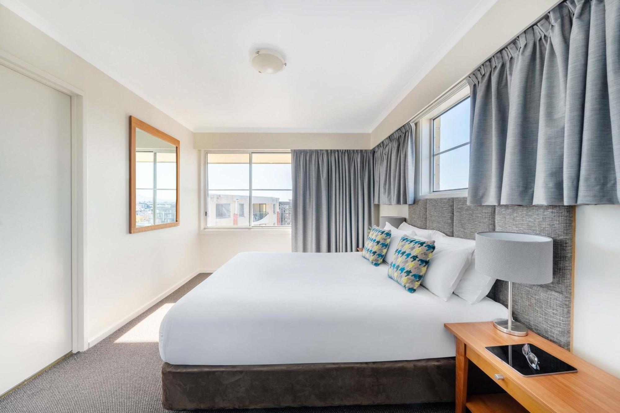 Aparthotel Mantra On Northbourne à Canberra Extérieur photo